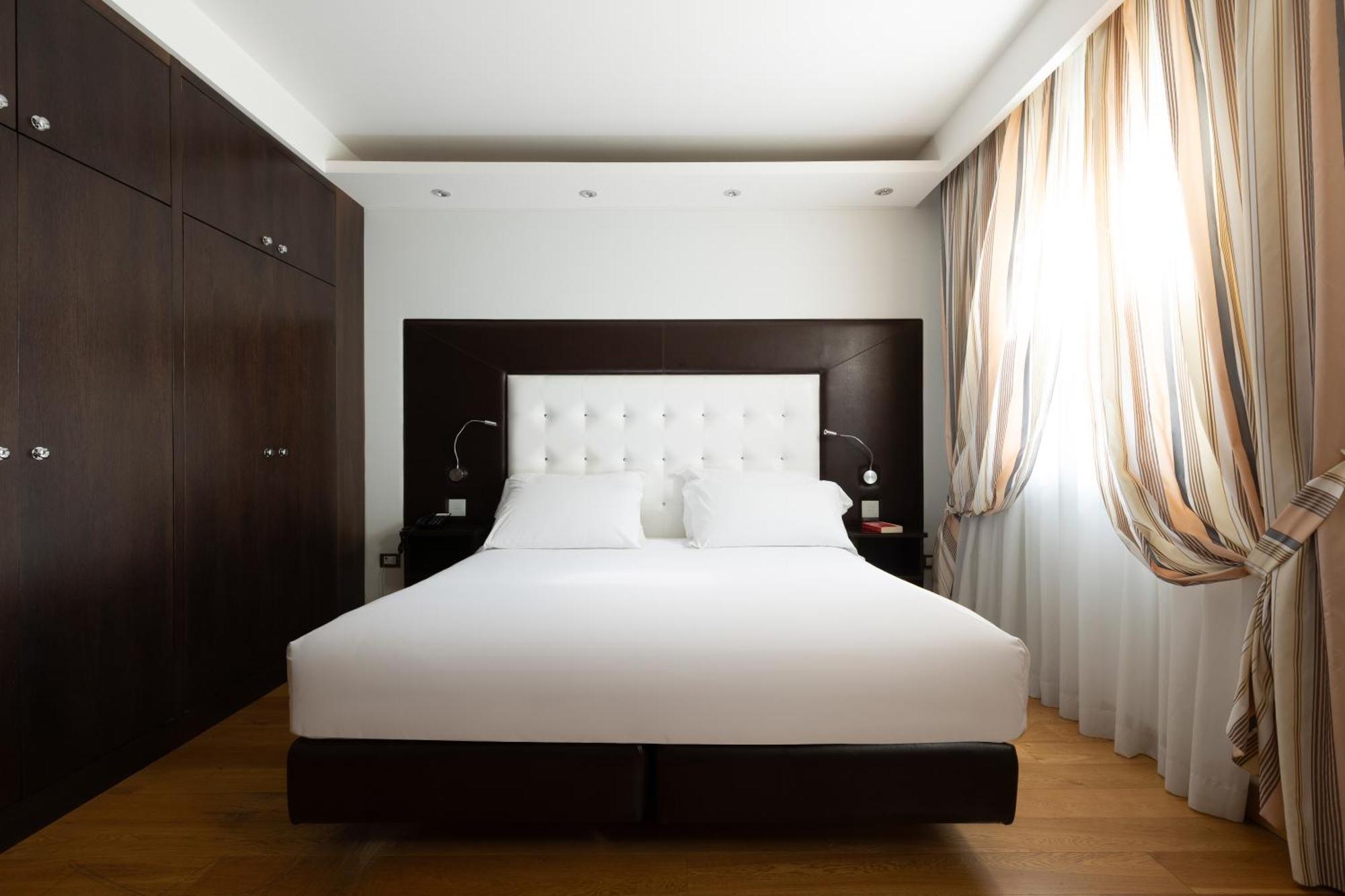 Hotel Royal Caserta Eksteriør billede